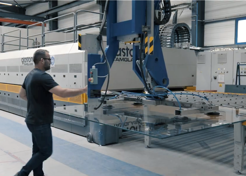 4A350, adopté par le secteur du verre